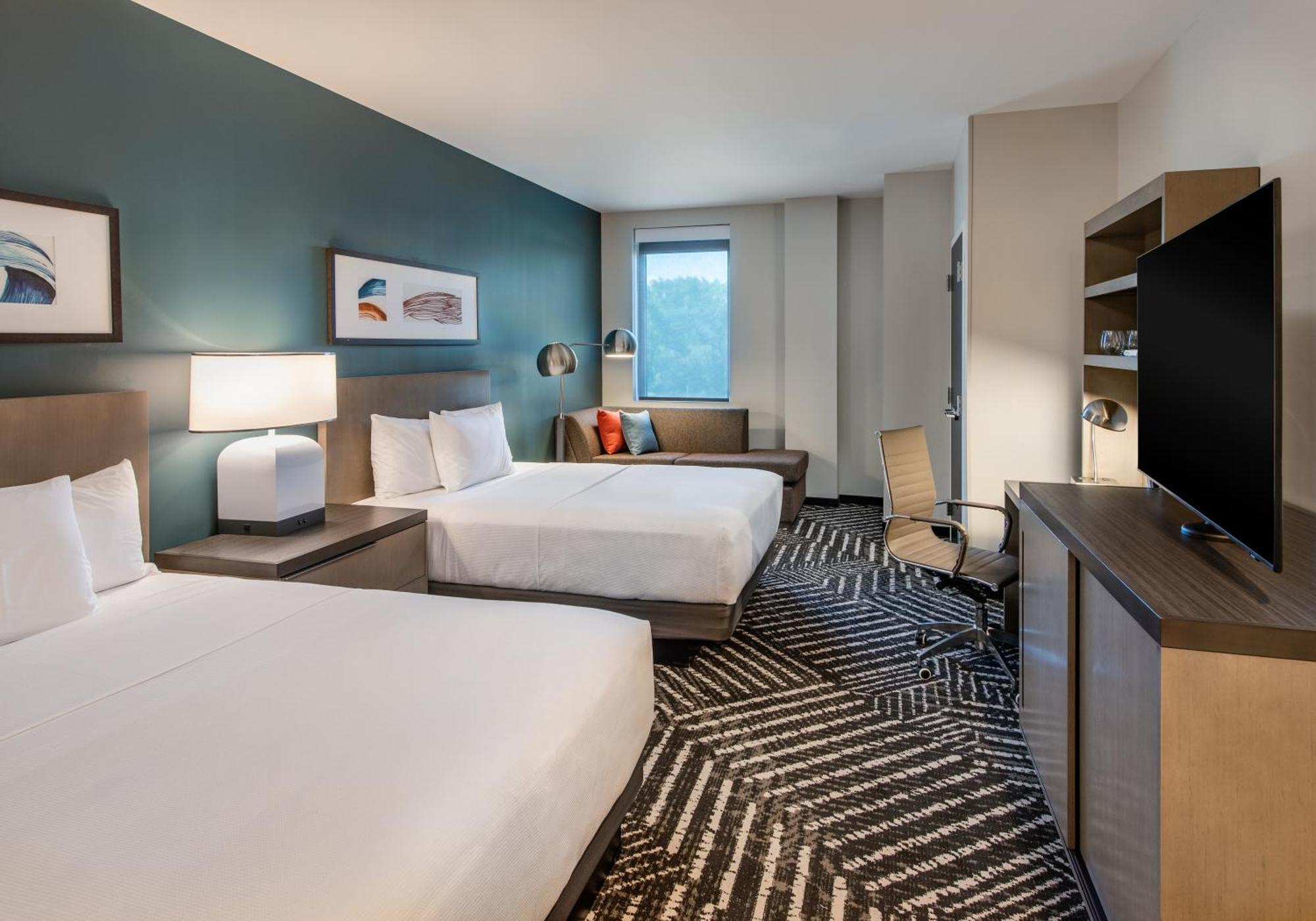Queen Room Two Queen Beds