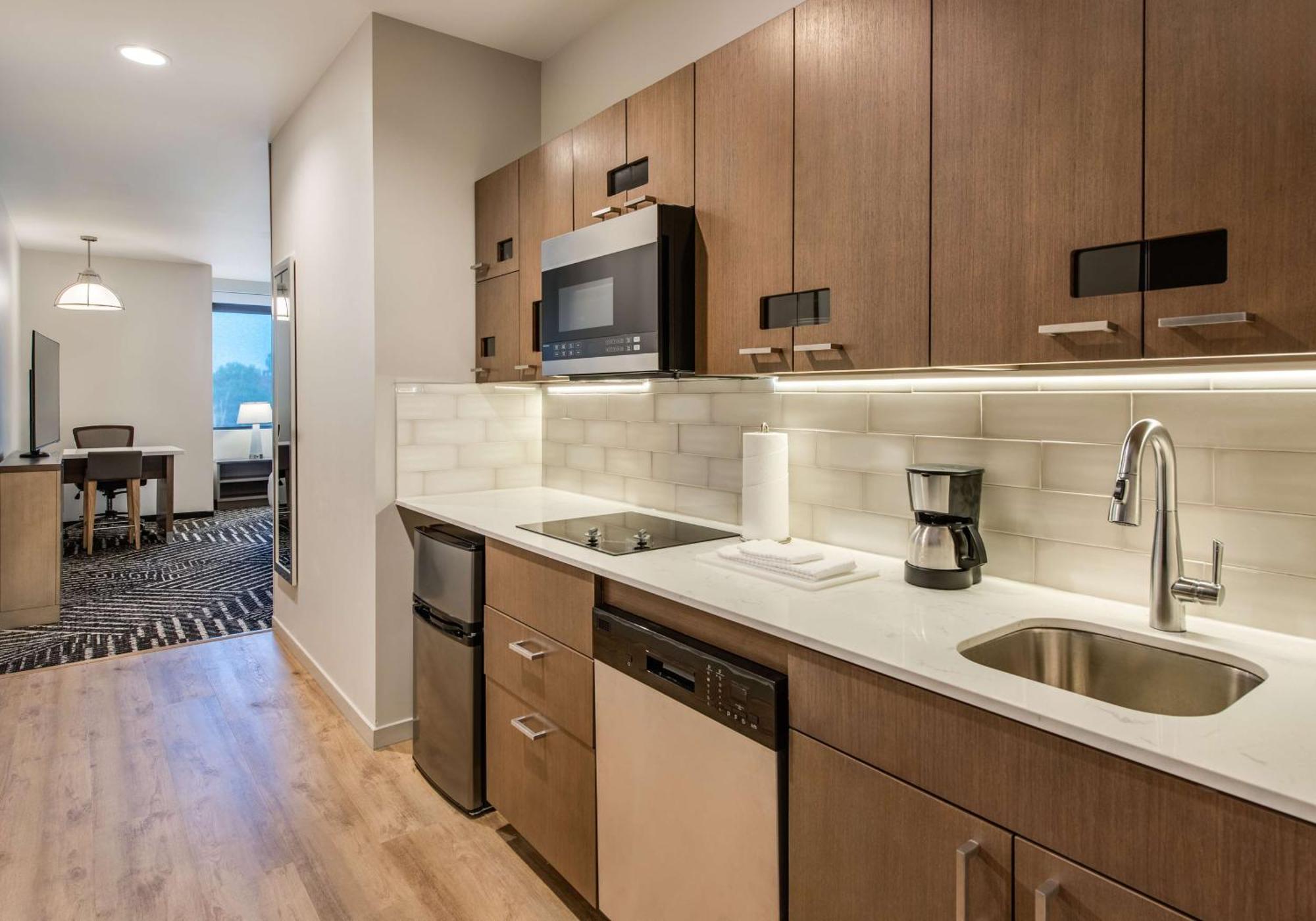 One-Bedroom King Suite Bath Tub Kitchen Mobility Accessible